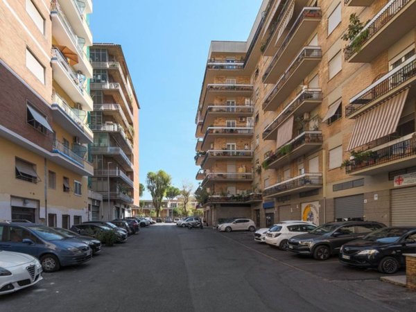 appartamento in vendita a Roma in zona Collatino