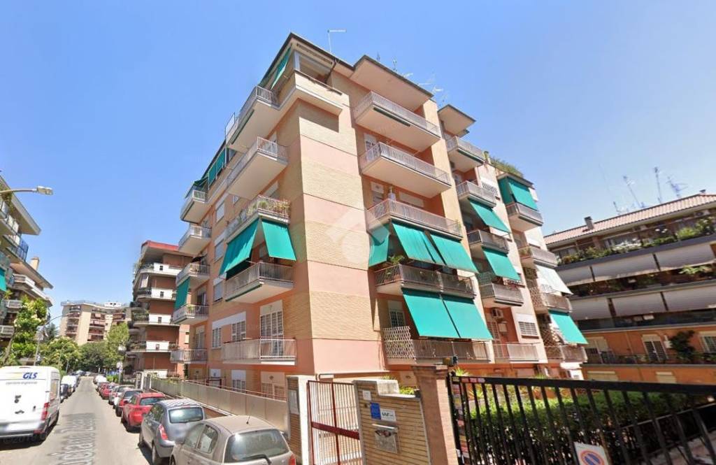 appartamento in vendita a Roma in zona Monte Sacro/Talenti