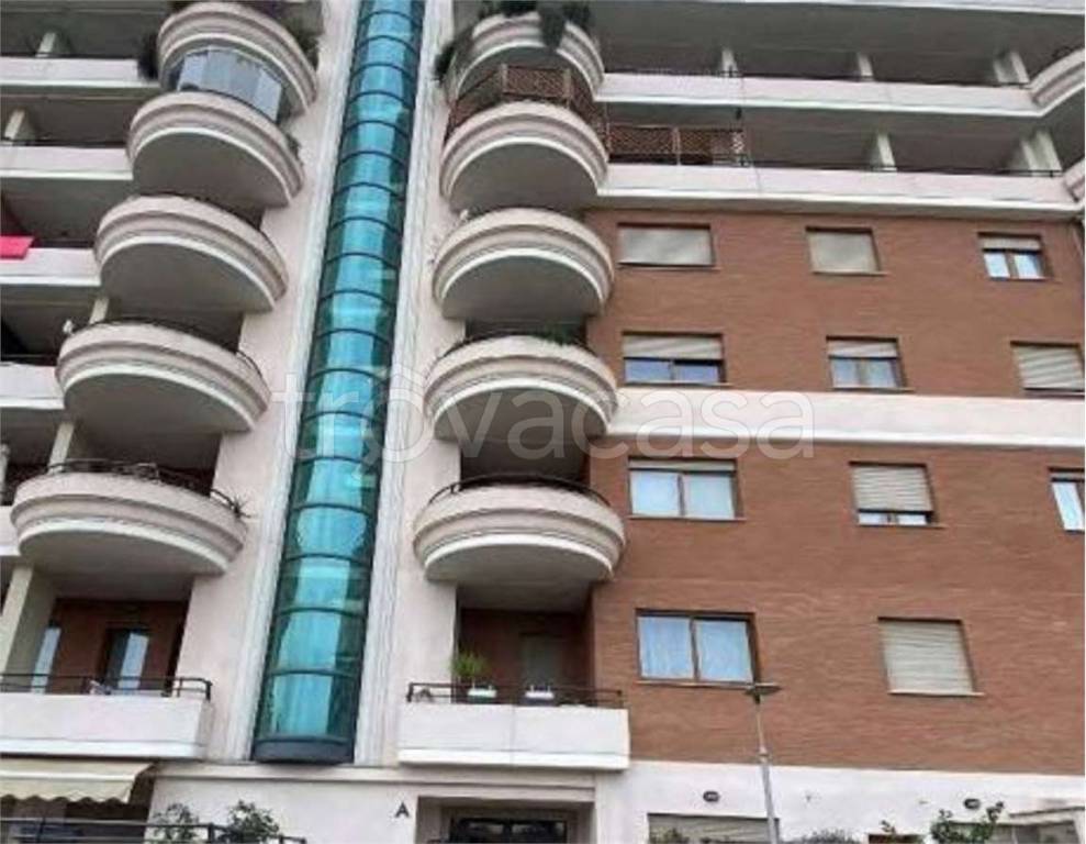 appartamento in vendita a Roma in zona Acilia
