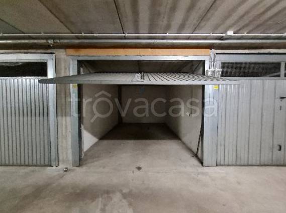 terreno edificabile in vendita a Roma in zona Appio Pignatelli
