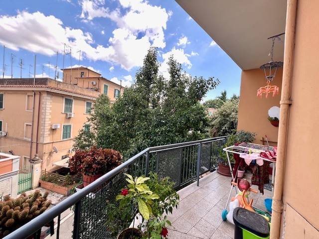 appartamento in vendita a Roma in zona Tuscolano