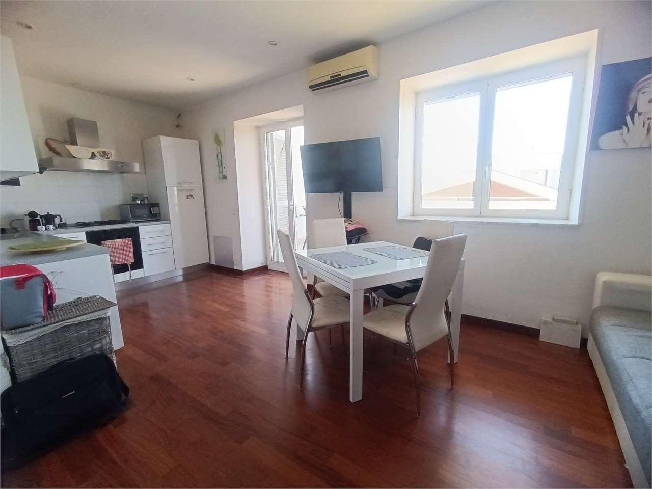 appartamento in vendita a Roma in zona Finocchio