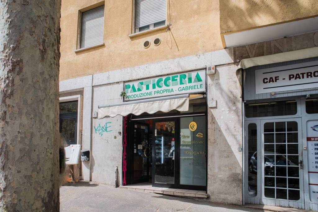 negozio in vendita a Roma in zona Monte Sacro/Talenti