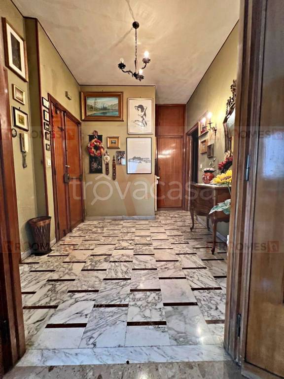 appartamento in vendita a Roma in zona Appio Claudio