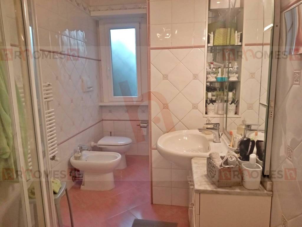 appartamento in vendita a Roma in zona Appio Claudio