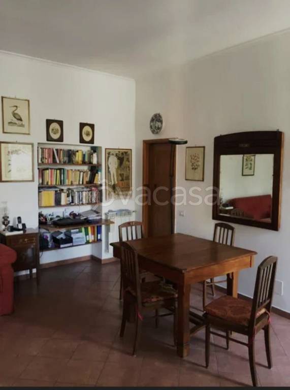 appartamento in vendita a Roma in zona Tomba di Nerone