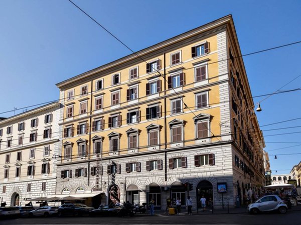 appartamento in vendita a Roma in zona Castro Pretorio