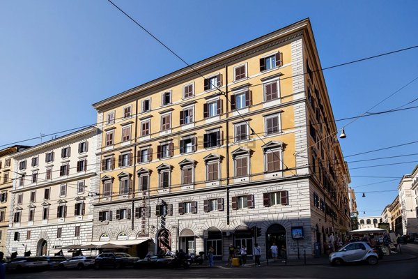 appartamento in vendita a Roma in zona Castro Pretorio