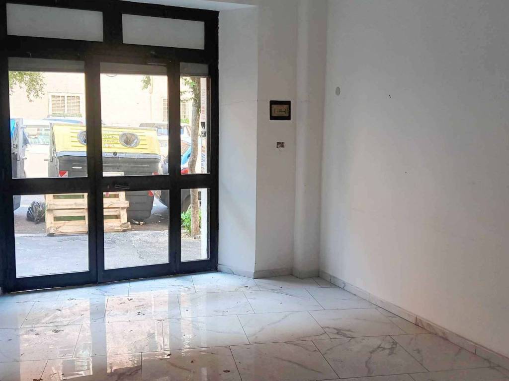 negozio in vendita a Roma in zona Nomentano