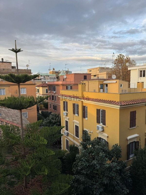 appartamento in vendita a Roma in zona Aurelio