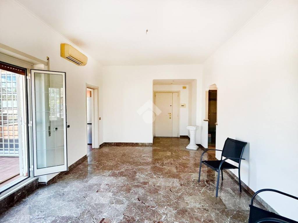 appartamento in vendita a Roma in zona Monte Sacro/Talenti