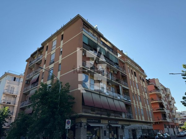 appartamento in vendita a Roma in zona Appio Claudio