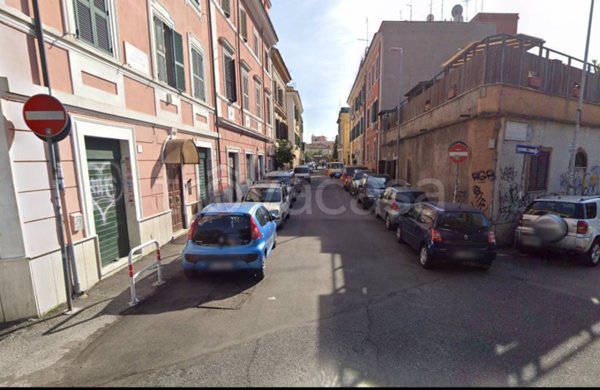 appartamento in vendita a Roma in zona Appio Claudio