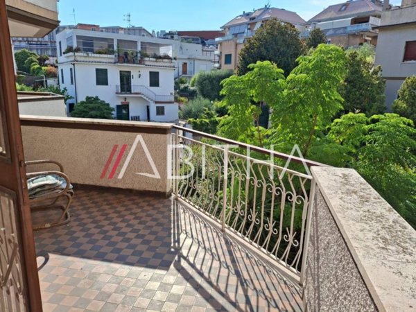 appartamento in vendita a Roma in zona Monte Sacro/Talenti