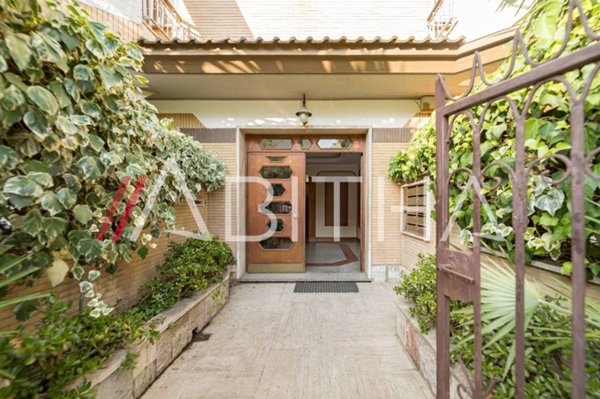 appartamento in vendita a Roma in zona Monte Sacro/Talenti