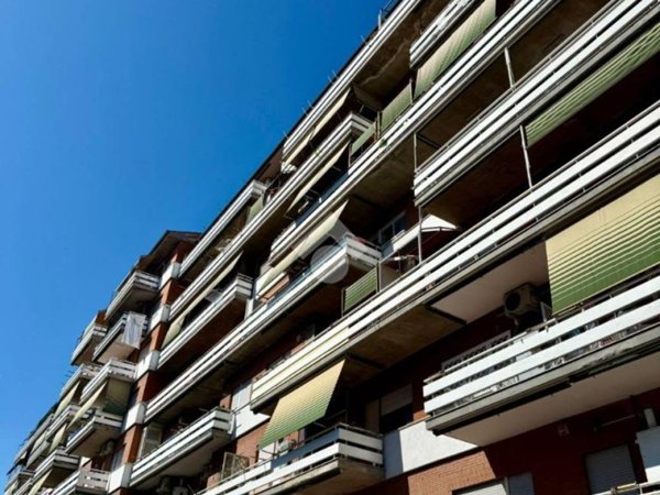 appartamento in vendita a Roma in zona Ponte Mammolo