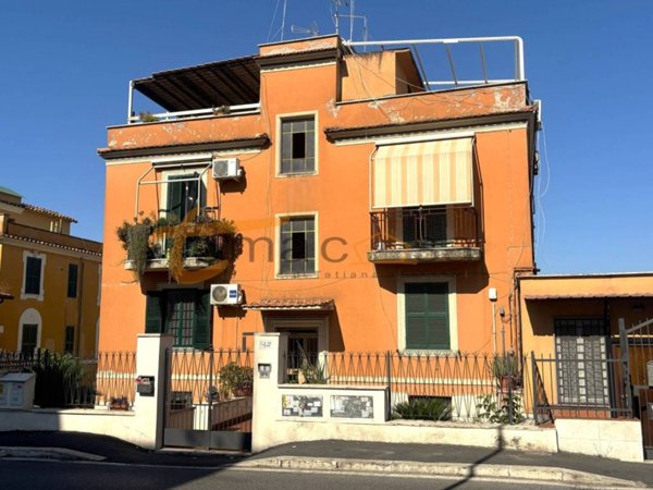 appartamento in vendita a Roma in zona Torre Maura