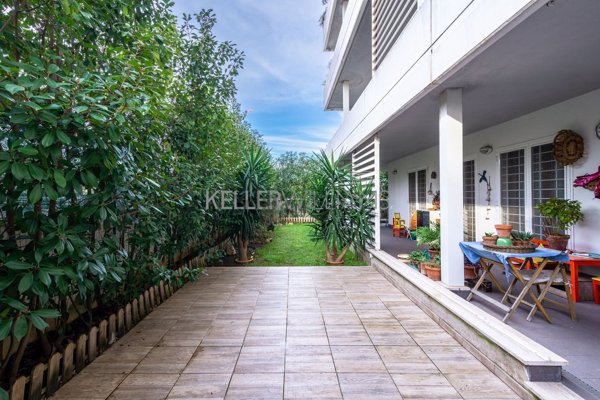 appartamento in vendita a Roma in zona Ostiense