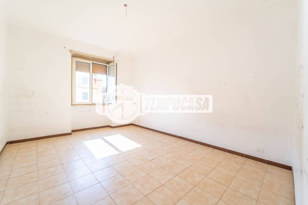 appartamento in vendita a Roma in zona Prenestino-Labicano