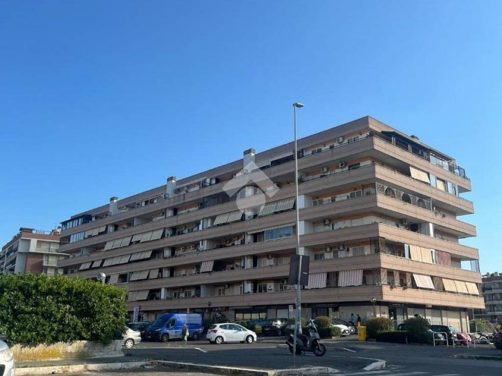 appartamento in vendita a Roma in zona Ponte di Nona