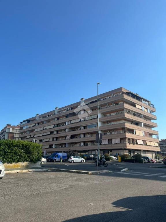 appartamento in vendita a Roma in zona Ponte di Nona
