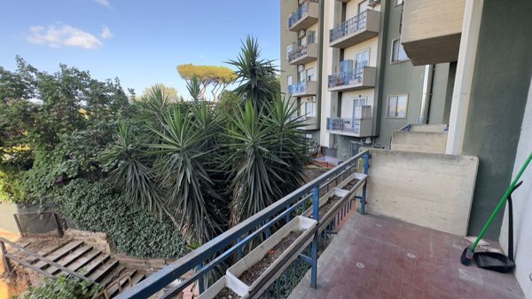 appartamento in vendita a Roma in zona Axa