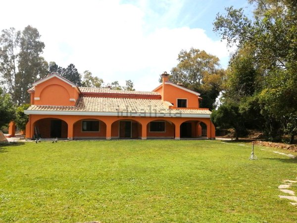 casa indipendente in vendita a Roma in zona Massimina/Casal Lumbroso