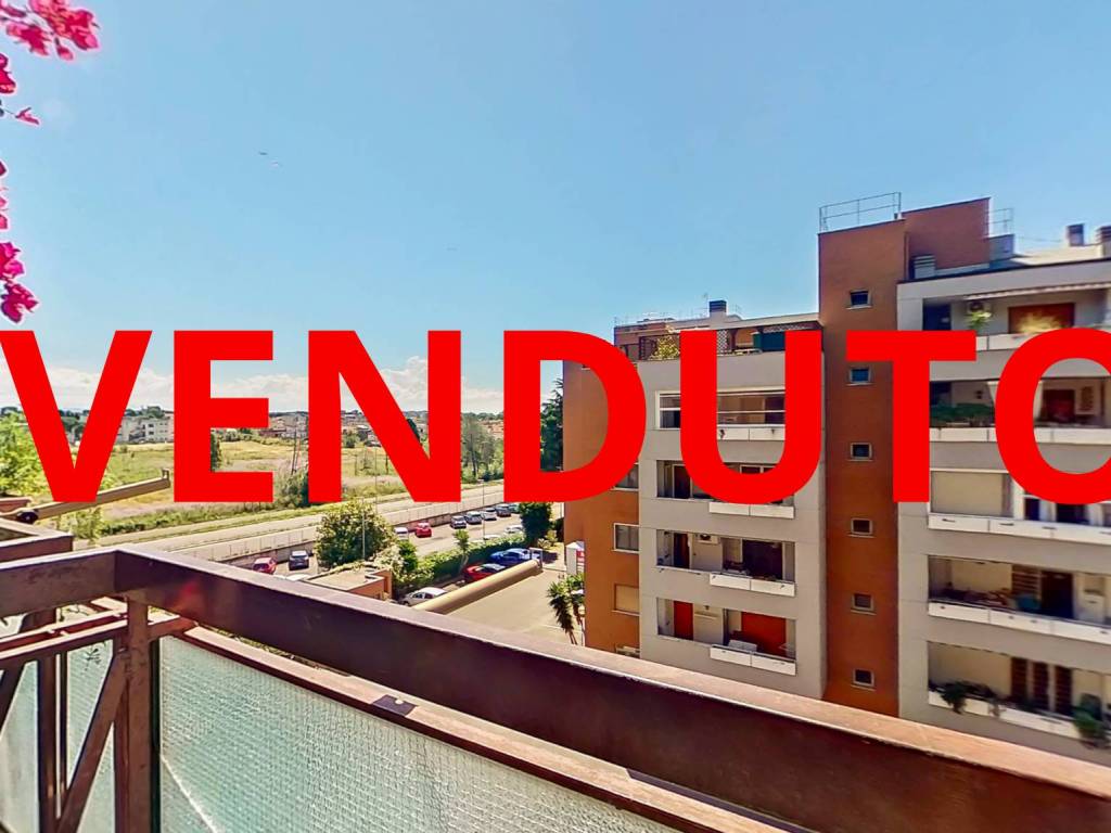 appartamento in vendita a Roma in zona Vitinia