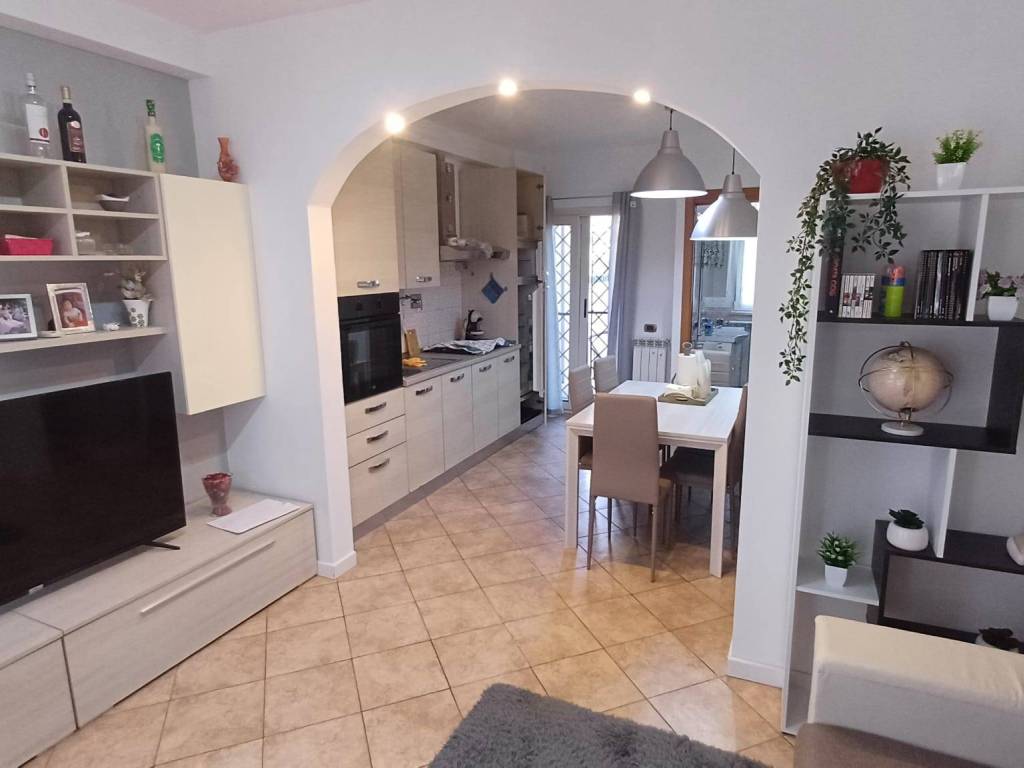casa indipendente in vendita a Roma in zona Massimina/Casal Lumbroso