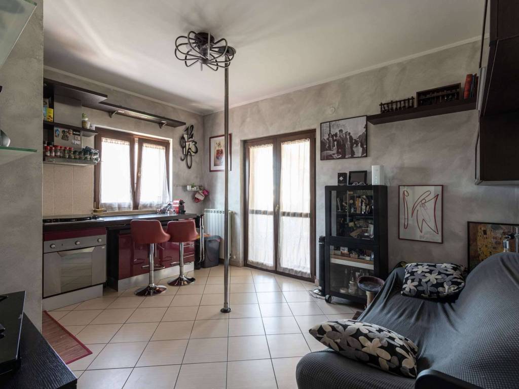 appartamento in vendita a Roma in zona Vitinia