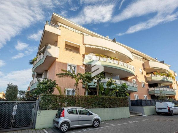 appartamento in vendita a Roma in zona Dragona/Bagnoletto