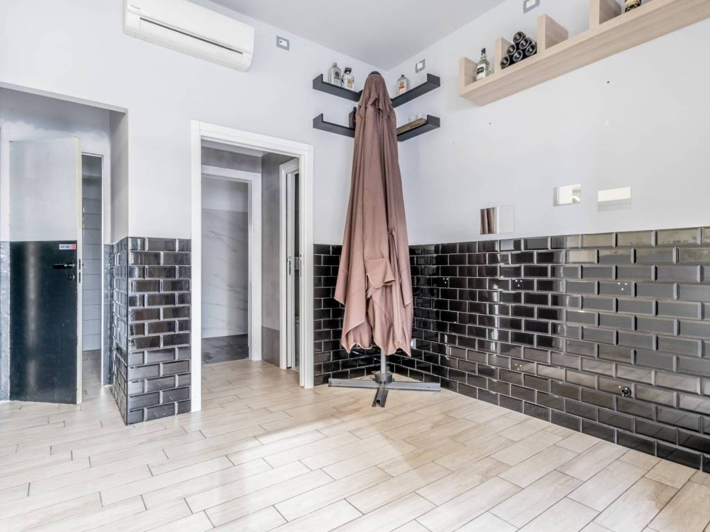 negozio in vendita a Roma in zona Tiburtino