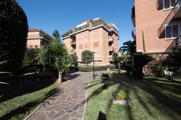 appartamento in vendita a Roma in zona Gianicolense