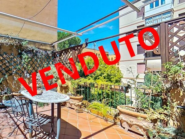 appartamento in vendita a Roma in zona Ardeatino