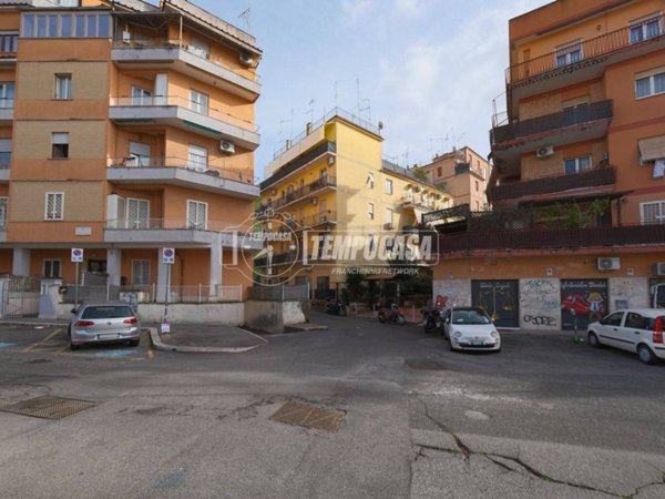 appartamento in vendita a Roma in zona Aurelio