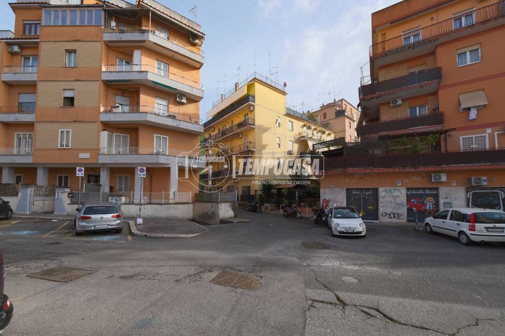 appartamento in vendita a Roma in zona Aurelio