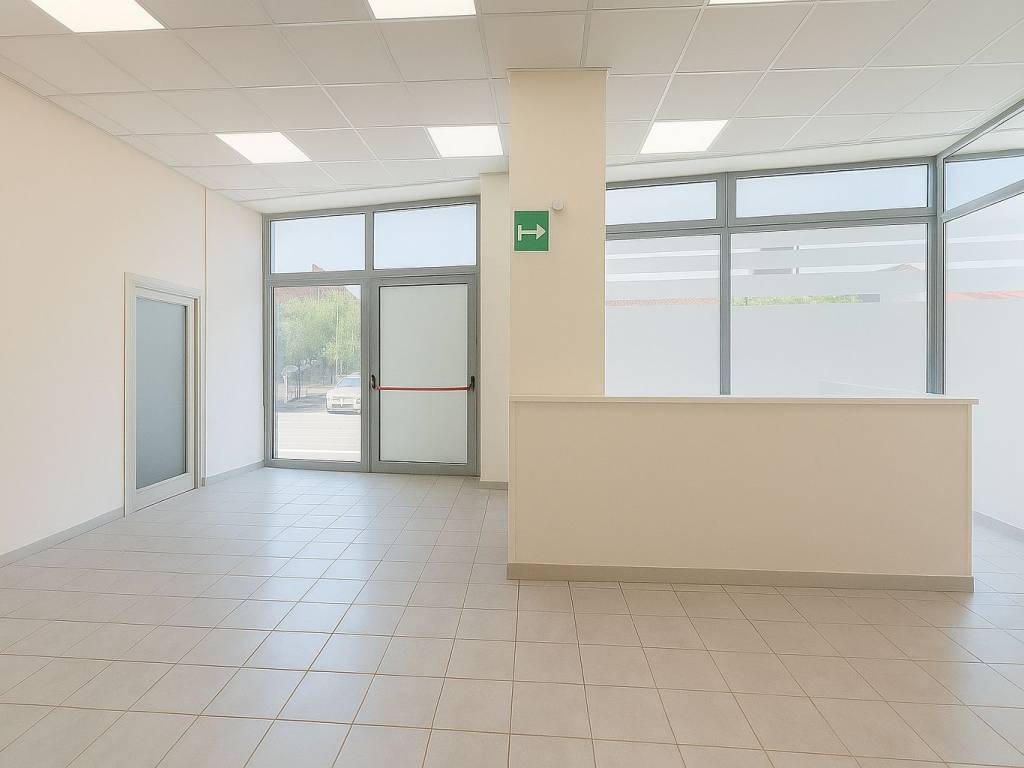 negozio in vendita a Roma in zona Portuense