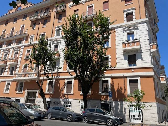 negozio in vendita a Roma