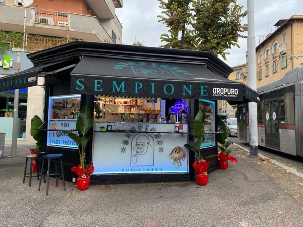 negozio in vendita a Roma in zona Monte Sacro/Talenti