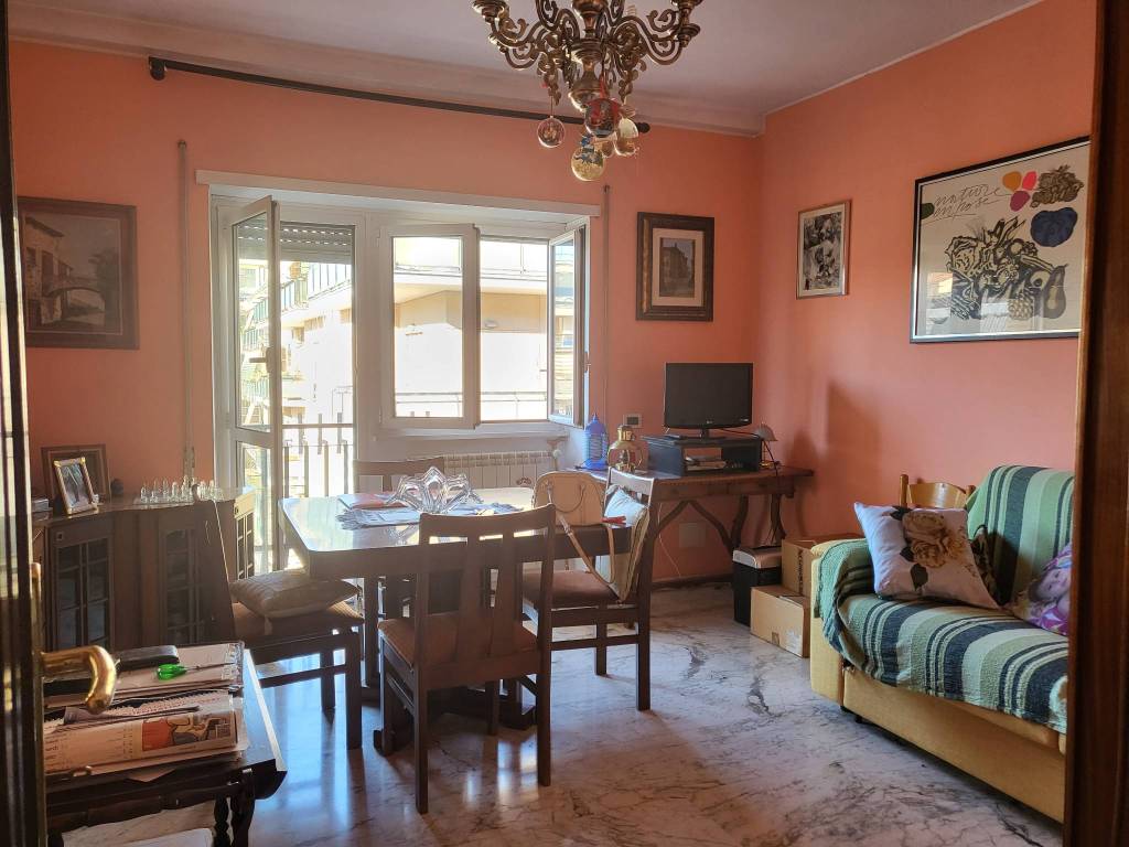 appartamento in vendita a Roma in zona Appio Claudio