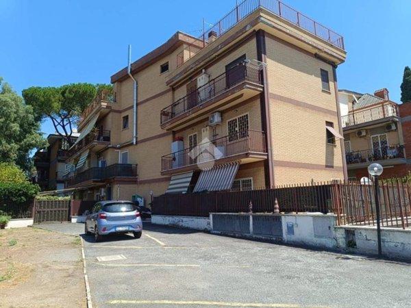 appartamento in vendita a Roma in zona Casal Palocco