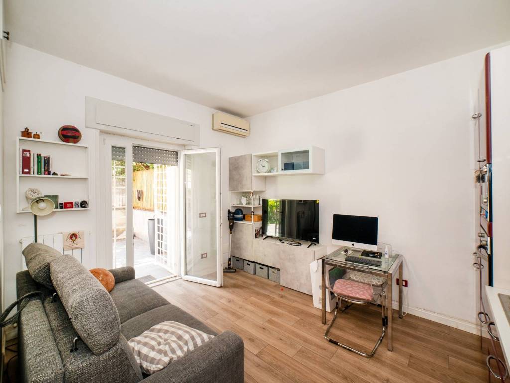 appartamento in vendita a Roma in zona Primavalle