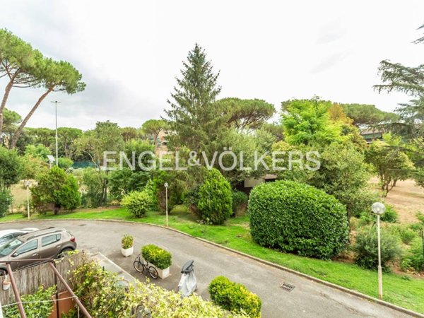 appartamento in vendita a Roma in zona Giuliano Dalmata