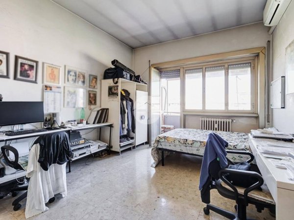 appartamento in vendita a Roma in zona Appio Latino