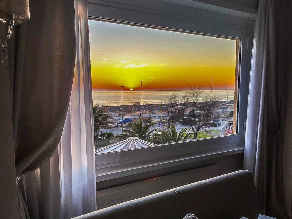 appartamento in vendita a Roma in zona Ostia