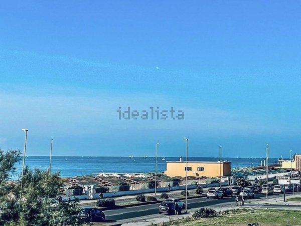appartamento in vendita a Roma in zona Ostia