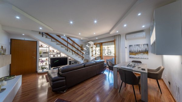appartamento in vendita a Roma in zona EUR