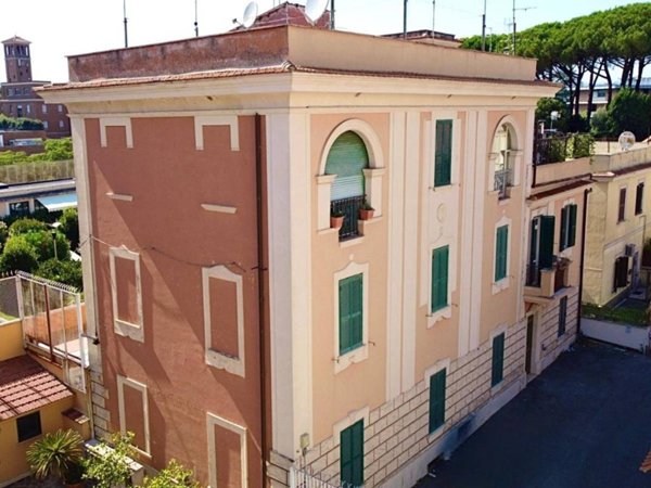 appartamento in vendita a Roma in zona Aurelio
