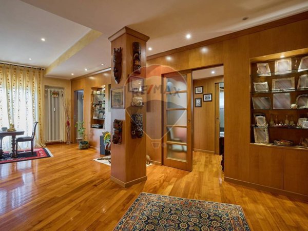 appartamento in vendita a Roma in zona Prenestino-Labicano