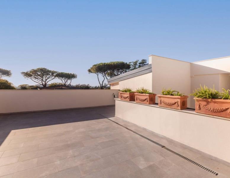 appartamento in vendita a Roma in zona EUR